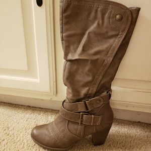 BareTraps Taupe Heeled boots sz 7